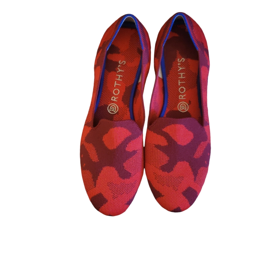 Rothys The Loafer Flat Retired Red Camo Size 10
